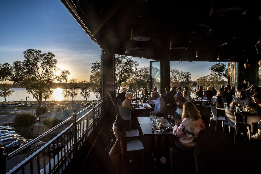 River Inn Of Harbor Town Memphis Bagian luar foto